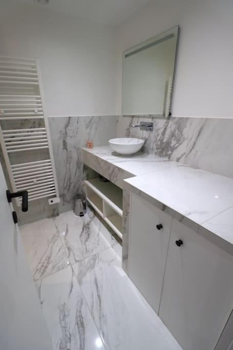 Cocon Neuf - Coeur Du 11E Daire Paris Dış mekan fotoğraf